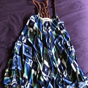 Sky top leather back detail